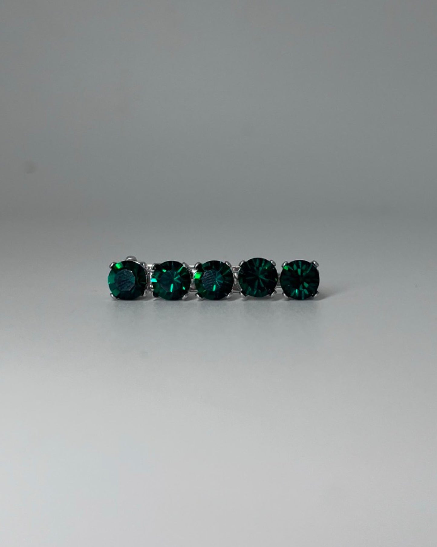 Emerald Crystal Stock Pin, from The Urbany. Elevate your horse's style with sparkling crystals and comfort.